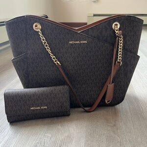 Michael Kors purse & wallet